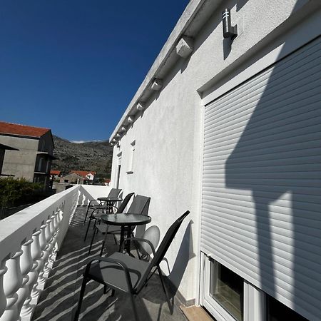 Twin Apartments Ivanica Exterior foto