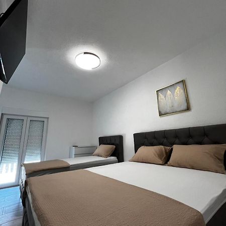Twin Apartments Ivanica Exterior foto