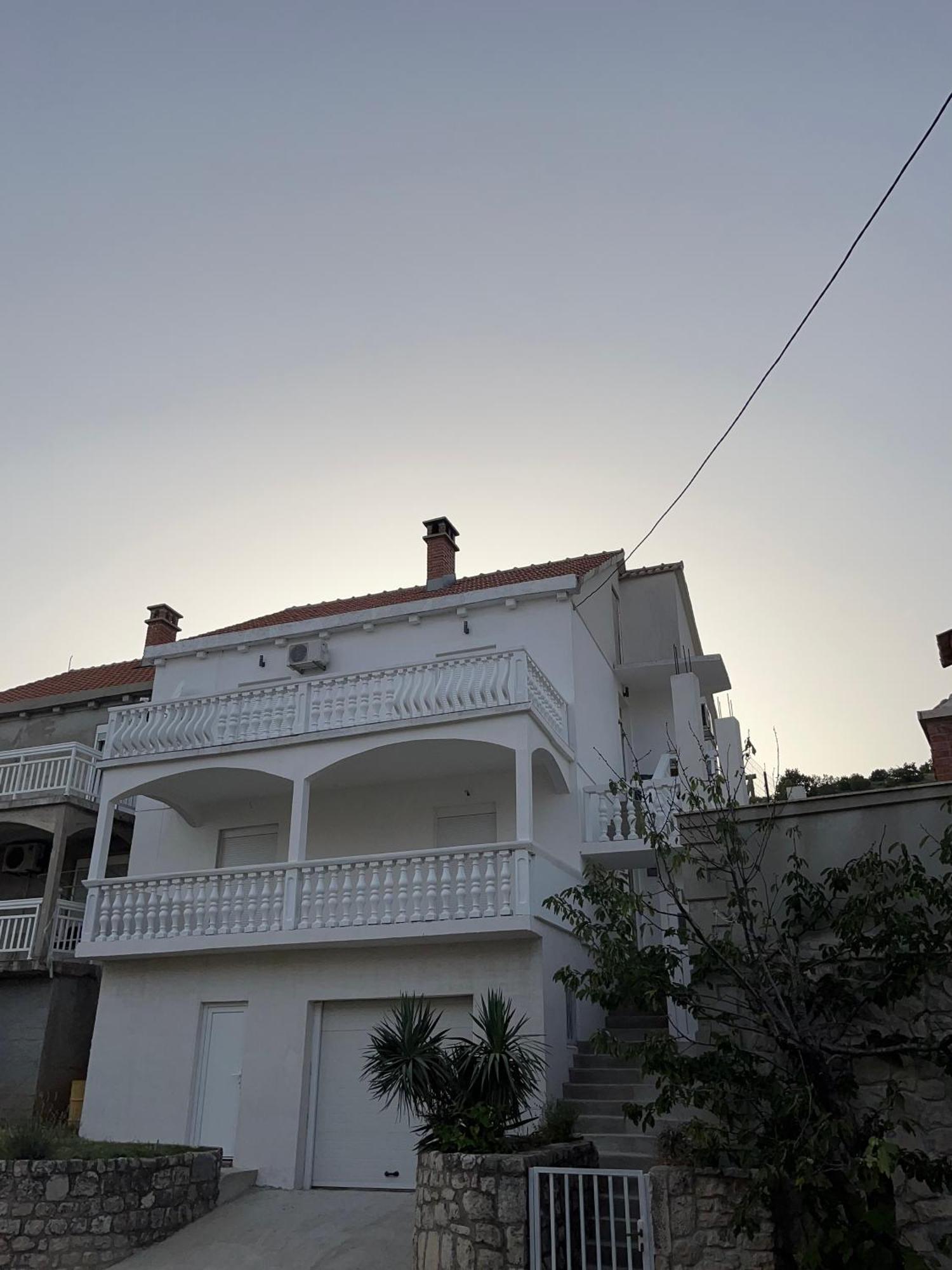 Twin Apartments Ivanica Exterior foto
